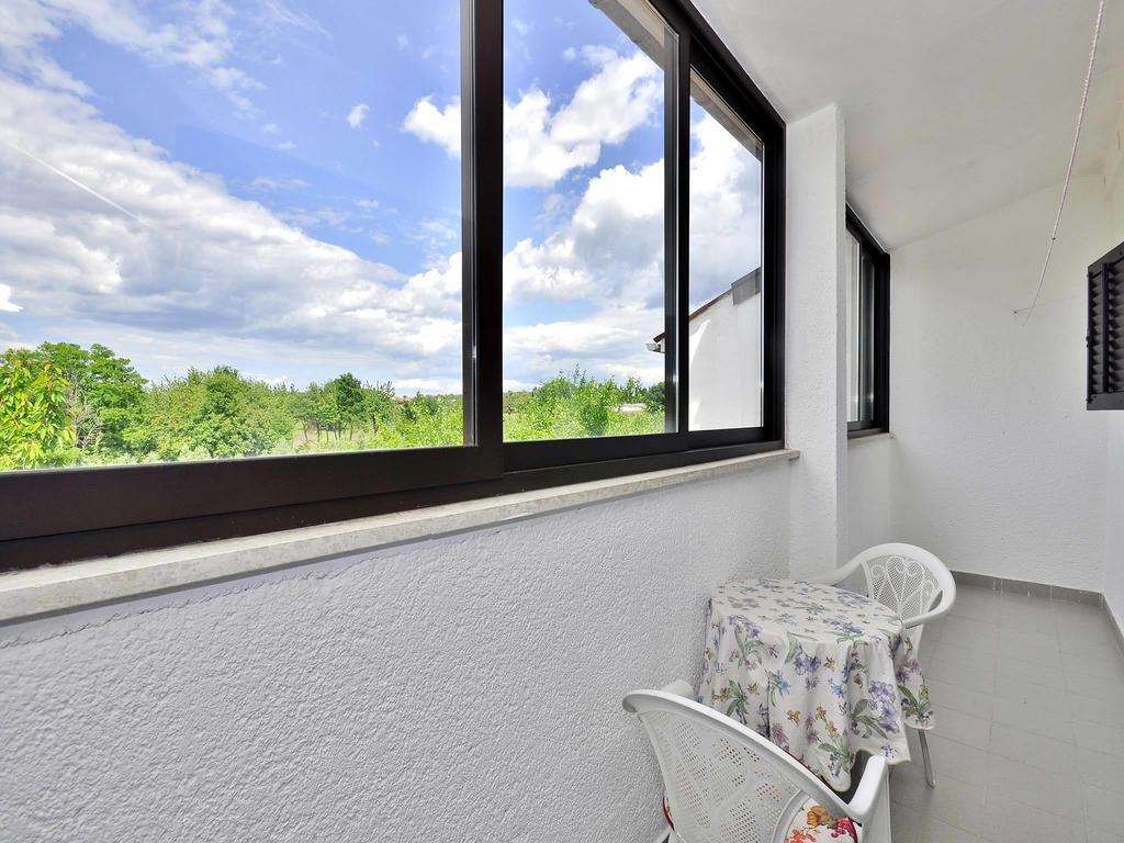 Apartments Mira 645 Porec Room photo